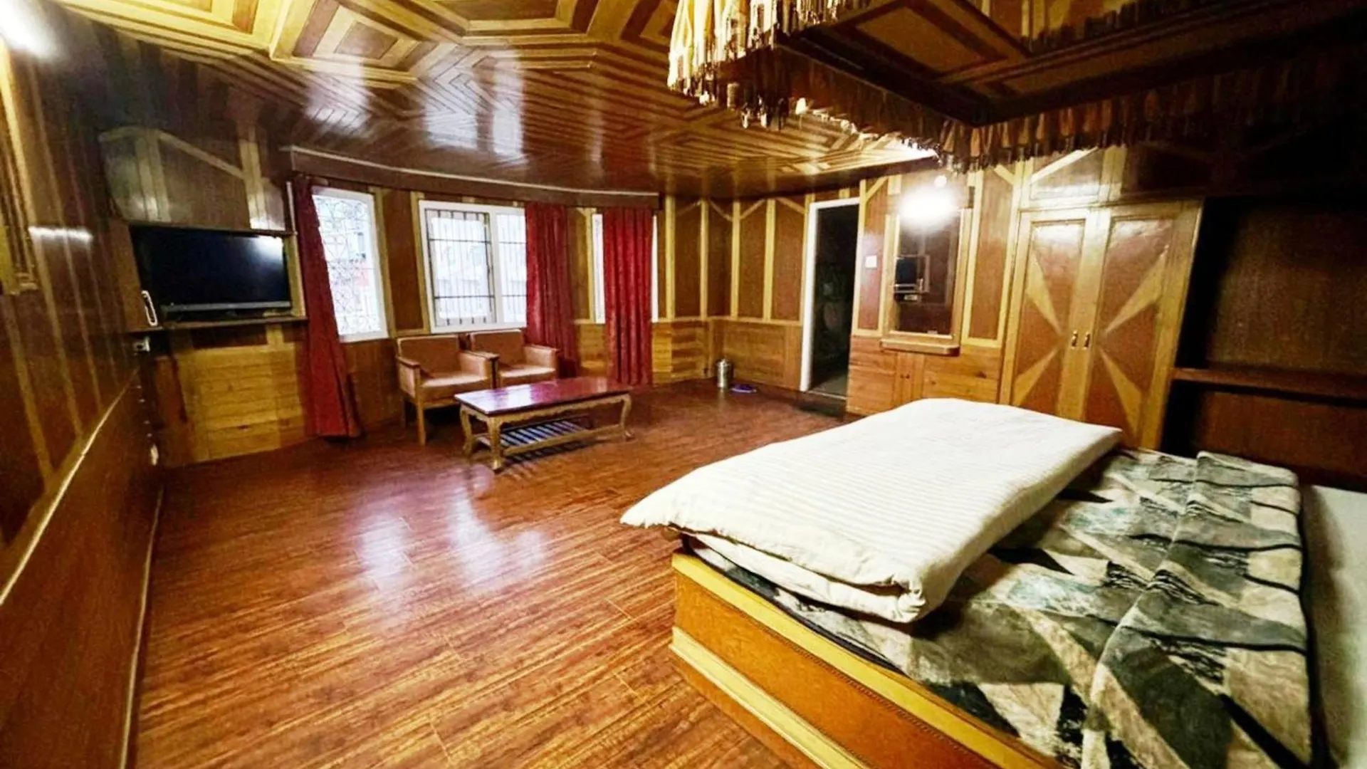 Hotel Ganga Near Mall Road Shimla