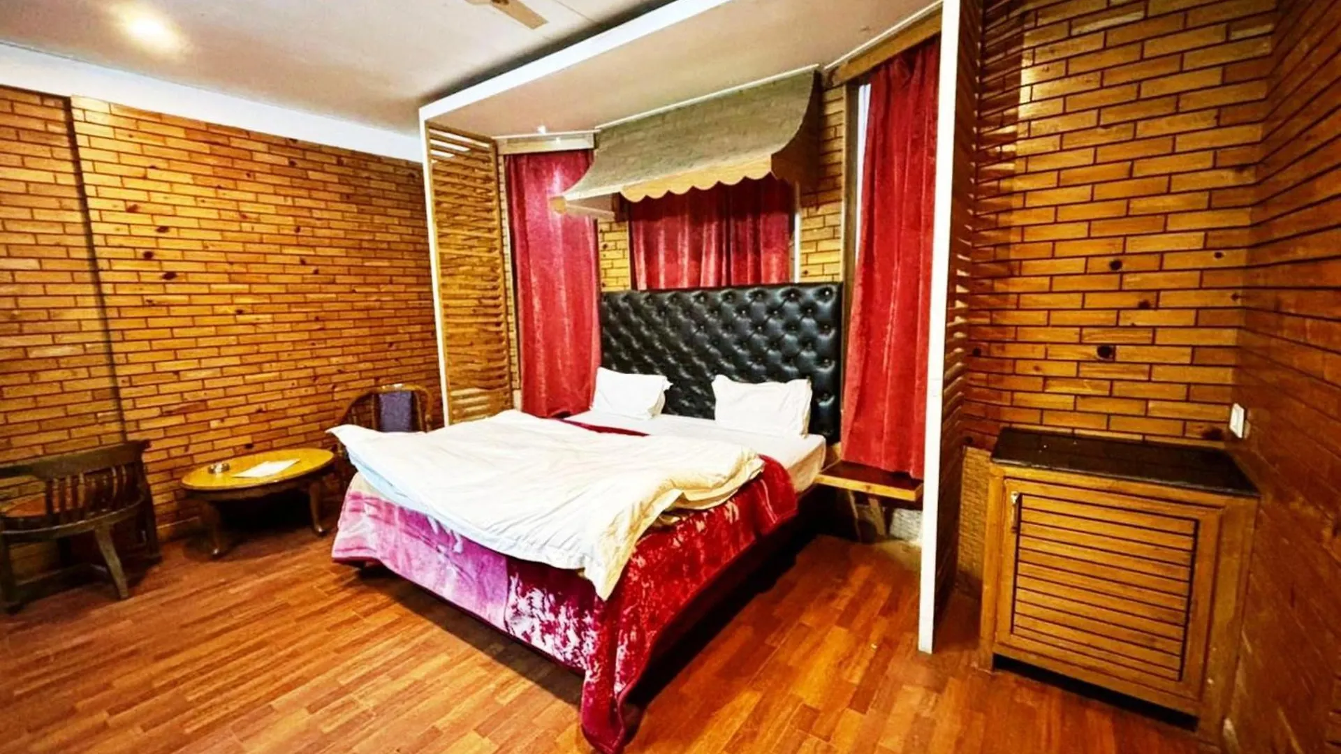 Hotel Ganga Near Mall Road Shimla 3*,