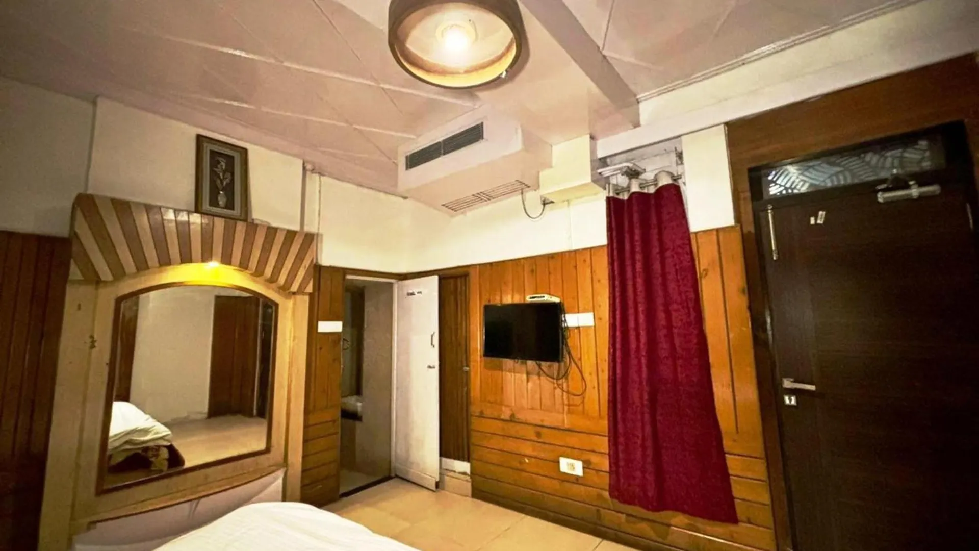 Hotel Ganga Near Mall Road Shimla