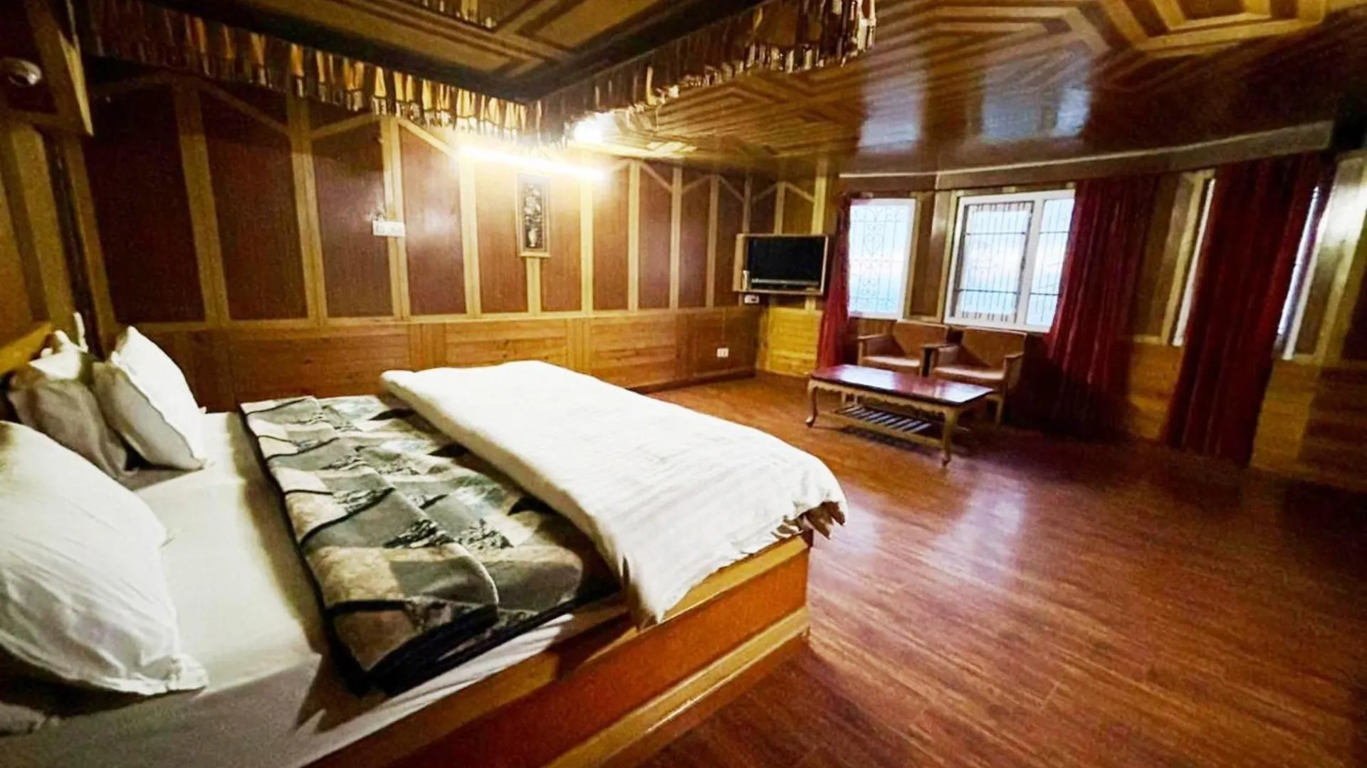 Hotel Ganga Near Mall Road Shimla